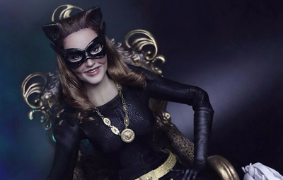 Batman (1966 TV Series) - Catwoman 1/6 Scale Figure