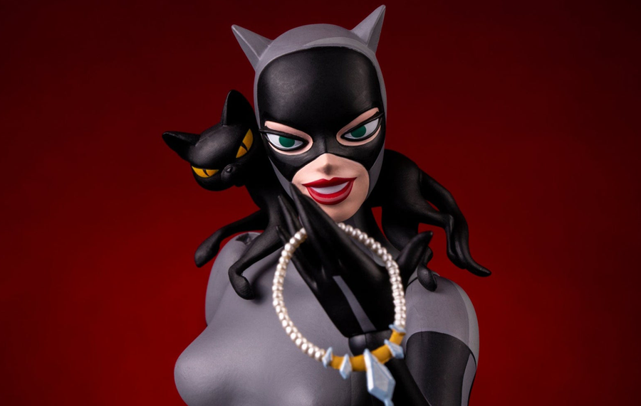 Batman: The Animated Series - Catwoman (Regular Ed.) 1/6 Scale Figure