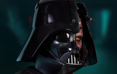 Obi-Wan Kenobi - Darth Vader (Damaged Helmet) Legends in 3-Dimensions 1/2 Scale Bust