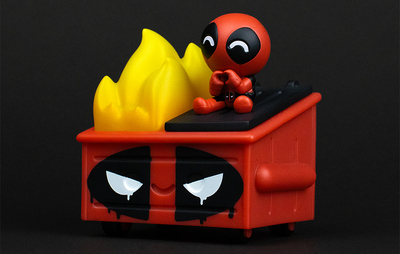 Dumpster Fire - Deadpool Vinyl Figure