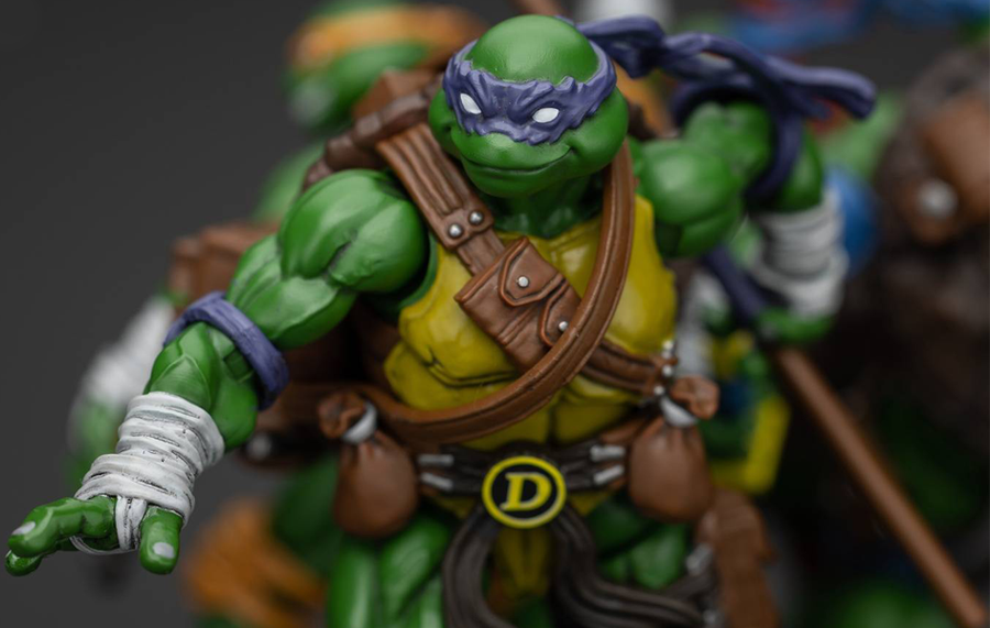 TMNT - Donatello 1/18 Scale Figure