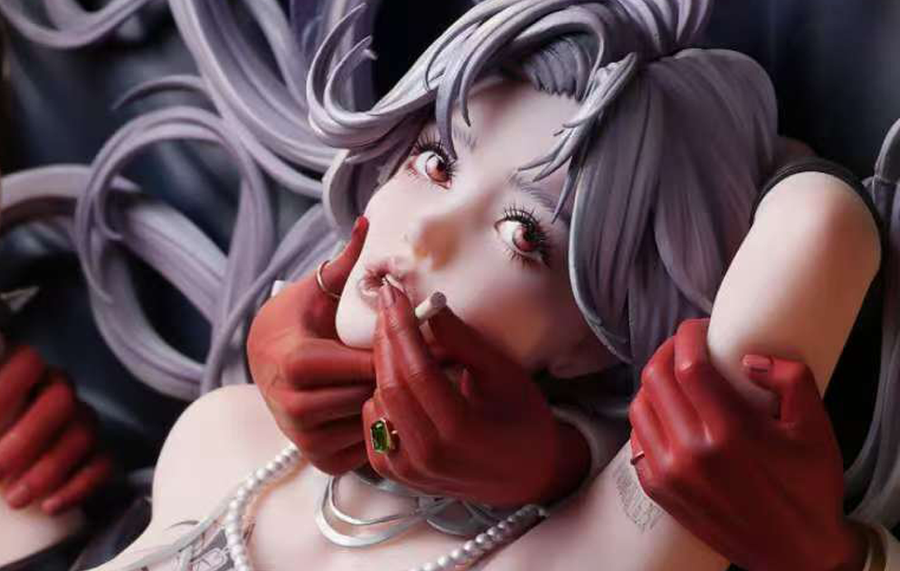 Gardenia Prisoner Statue