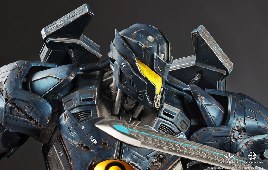 Pacific Rim - Gipsy Avenger Statue