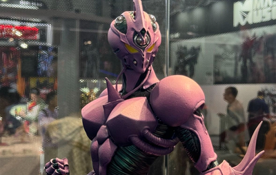 Guyver II F Statue
