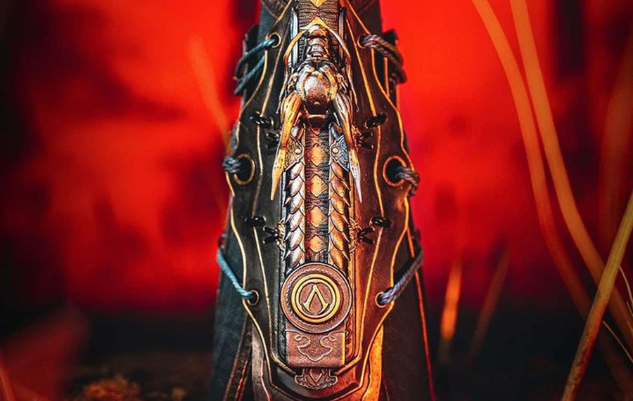 Assassin's Creed: Shadows - Hidden Blade Life-Size Replica