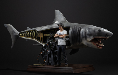 Jaws & Steven Spielberg Art Scale 1/10
