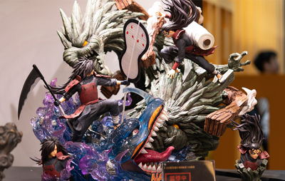 Naruto Shippuden - Madara vs. Hashirama Statue