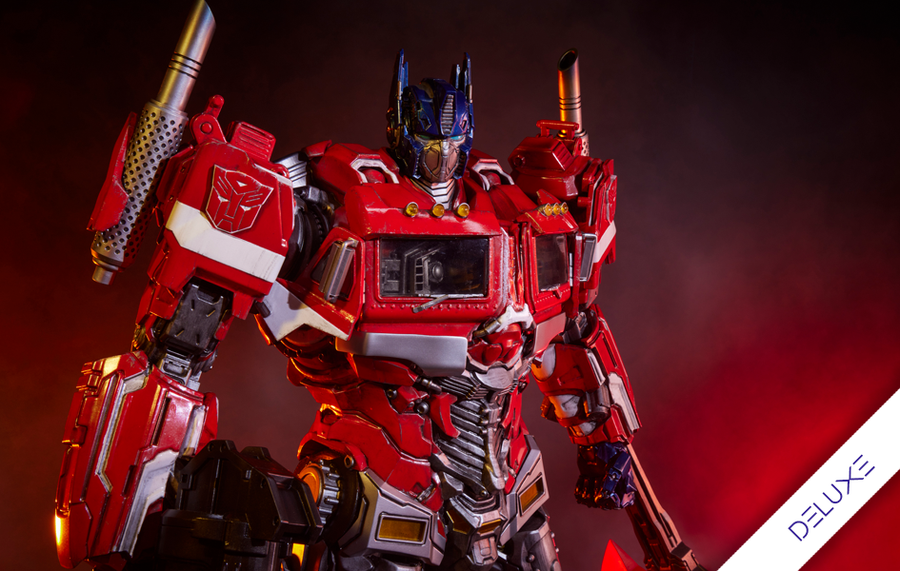 Optimus Prime (Deluxe Edition) Museum Scale Statue