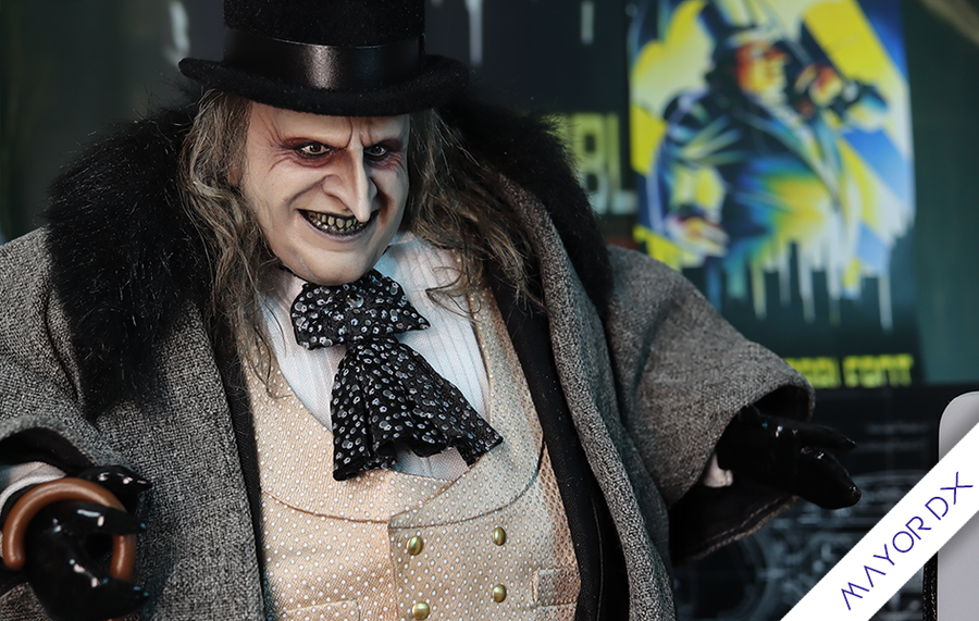 Batman Returns (1992) - The Penguin (Mayor Deluxe) 1/6 Scale Figure