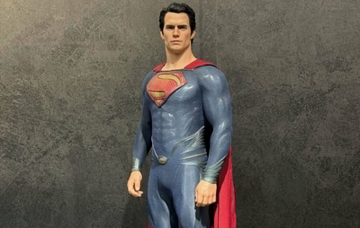 Man Of Steel: Superman (Henry Cavill) 1/3 Scale Statue