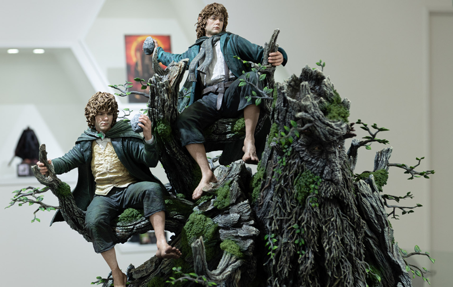 LOTR: The Two Towers - Treebeard w/ Merry & Pippen 1/4 Scale Statue