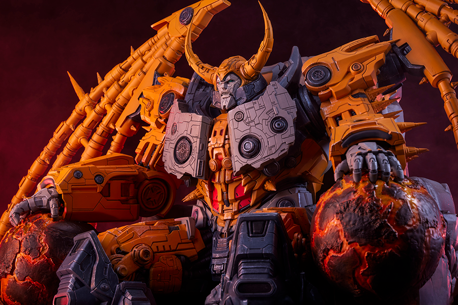 Unicron Museum Scale Statue