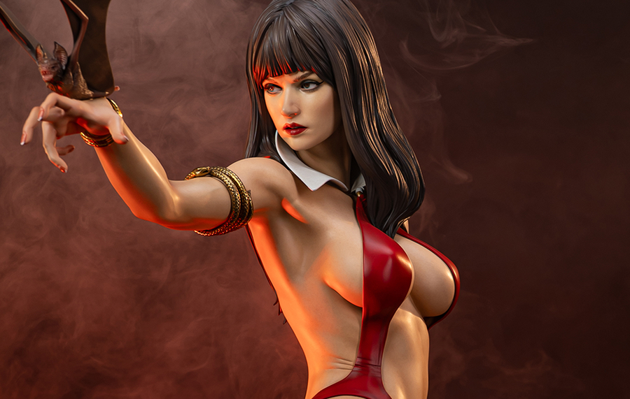 Vampirella 1/2 Scale Statue