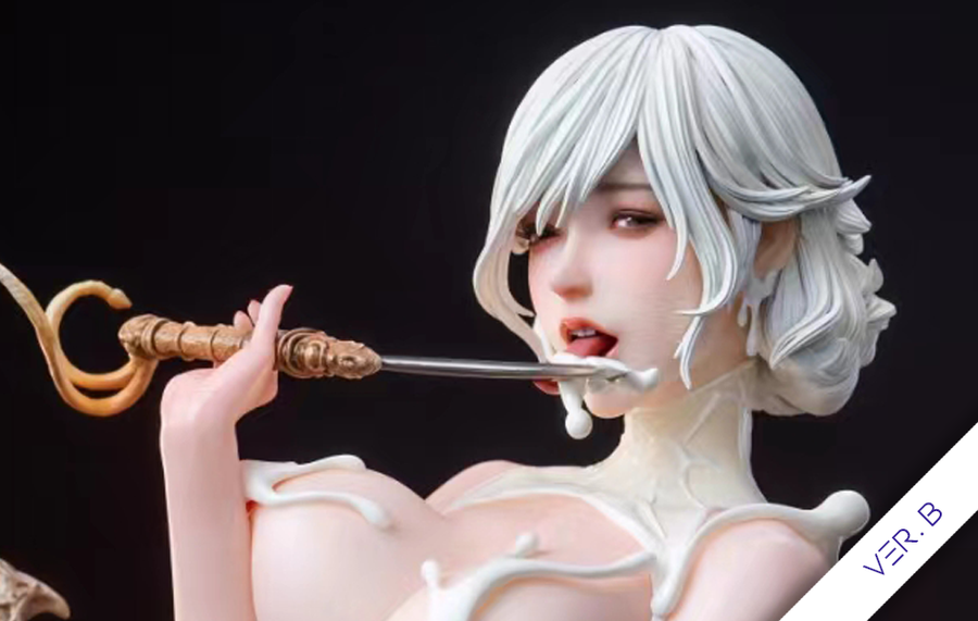 Venom Girl (Version B) 1/4 Scale Statue