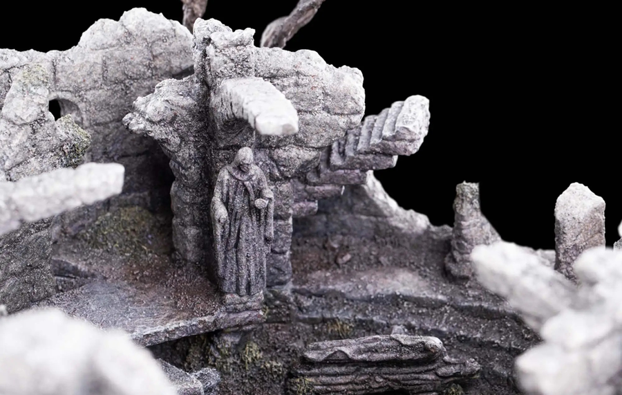 LOTR - Weathertop Environment Statue