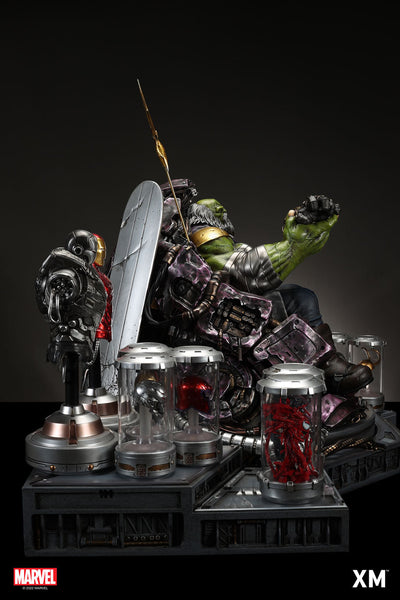 Maestro (Version B) 1/4 Scale Statue - SECRET