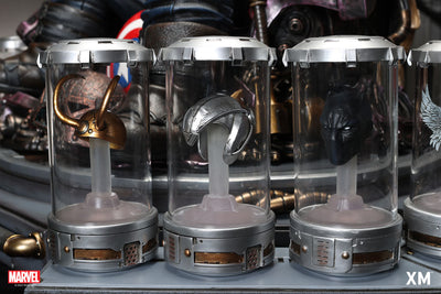 Maestro (Version B) 1/4 Scale Statue - SECRET