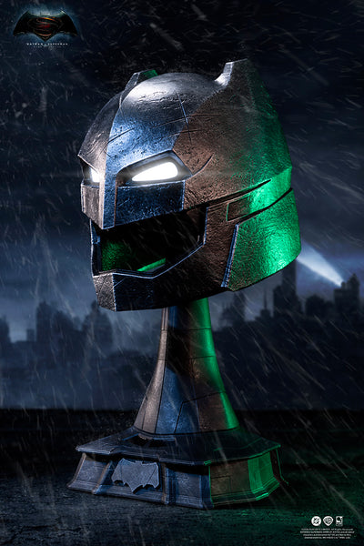 Batman v Superman (2016) - Armored Batman Helmet Life-Size Replica