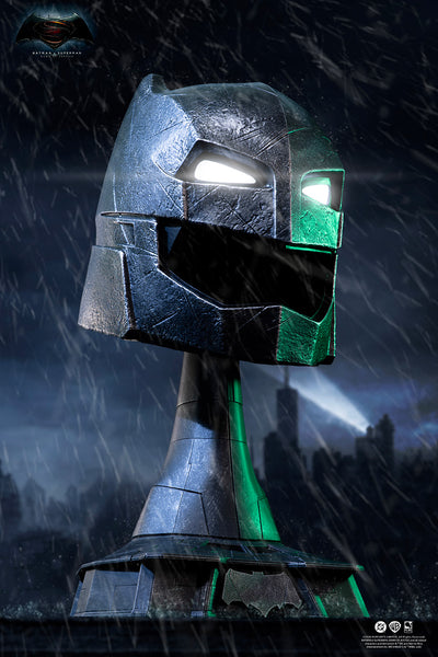 Batman v Superman (2016) - Armored Batman Helmet Life-Size Replica