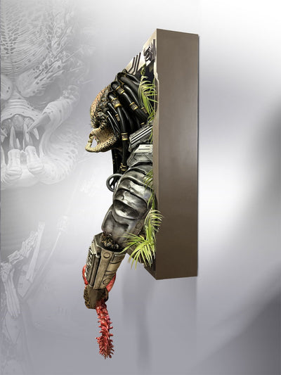 Predator Life-Size Wall Statue