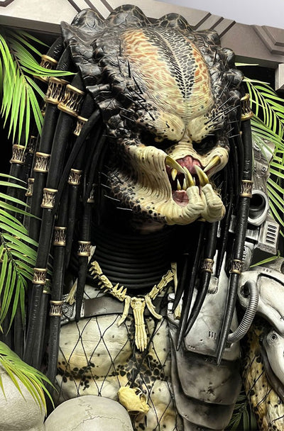 Predator Life-Size Wall Statue