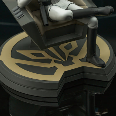 Star Wars Rebels - Grand Admiral Thrawn (on Throne) Premier Collection 1/7 Scale Statue