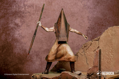 SIlent Hill 2 Remake -  Red Pyramid Thing & Maria Elevator Chase 1/6 Scale Diorama