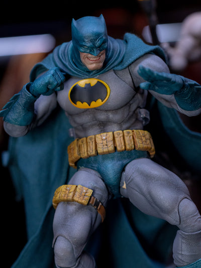Batman: The Dark Knight Returns (1986) - Batman InArt 1/12 Scale Figure