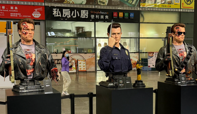 T-800 Battle Damaged (Version 2) 1:1 Scale Life-Size Bust by Queen Studios