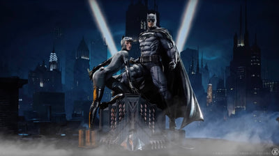 Batman & Catwoman (Concept by Clay Mann) 1/4 Scale Statue