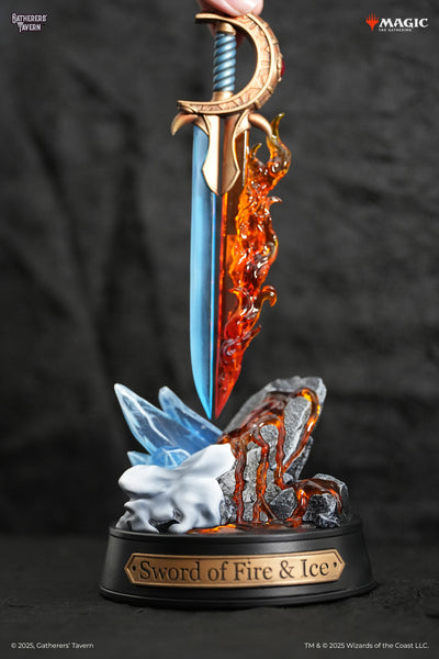 Magic: The Gathering - Sword of Fire & Ice Statue