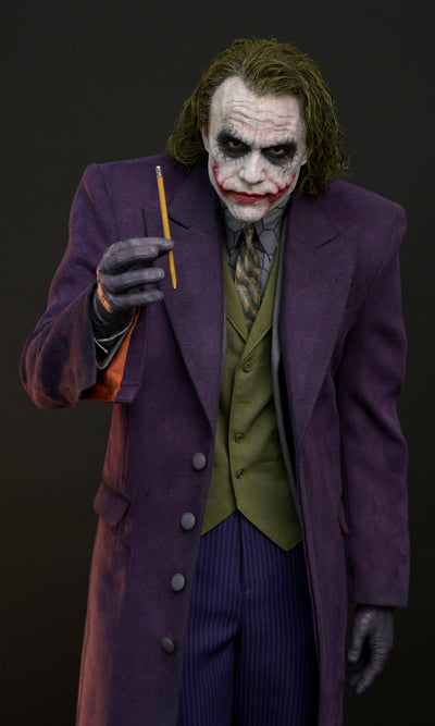 The Dark Knight (2008) - Bank Robber Joker (Solo) 1/3 Scale Statue