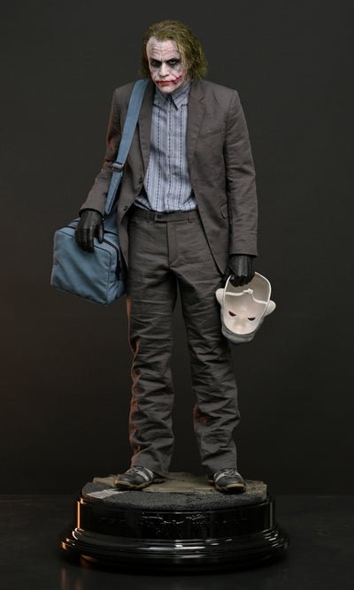 The Dark Knight (2008) - Bank Robber Joker (Solo) 1/3 Scale Statue