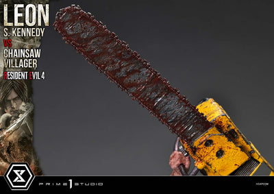 Resident Evil 4 - Leon Kennedy vs. Chainsaw Villager 1/4 Scale Statue (BONUS)