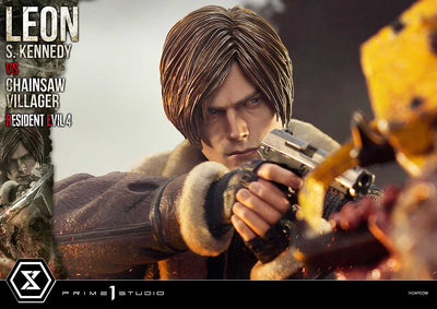 Resident Evil 4 - Leon Kennedy vs. Chainsaw Villager 1/4 Scale Statue (BONUS)