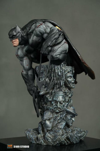 The Dark Knight Returns - Batman (Black) 1/4 Scale Statue by 3109 Studio