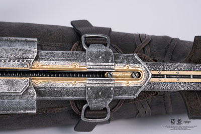 Assassin's Creed: Black Flag Resynced - Animus Edward Kenway Hidden Blade Life-Size Replica