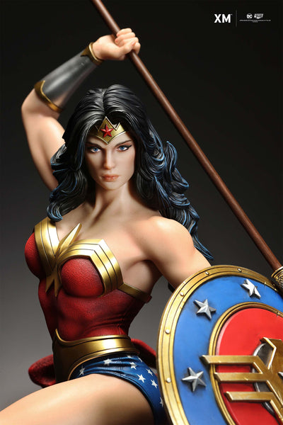 Wonder Woman Classic 1/6 Scale Statue