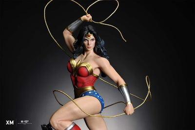 Wonder Woman Classic 1/6 Scale Statue