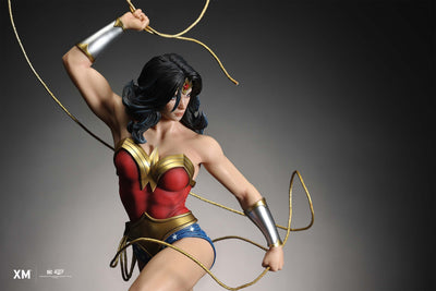 Wonder Woman Classic 1/6 Scale Statue