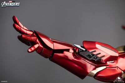 Iron Man Mark VII 1/2 Scale Premium Statue - SECRET