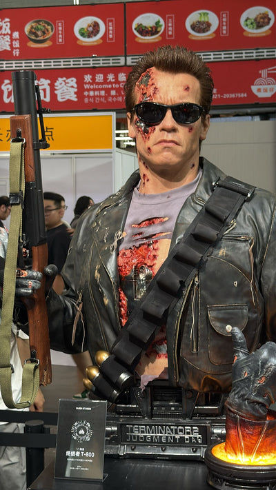 T-800 (Version 3) Battle Damaged ANIMATRONIC 1:1 Scale Life-Size Bust by Queen Studios