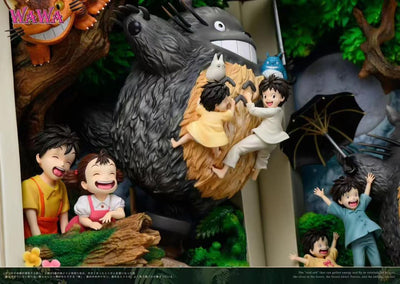 My Neighbour Totoro Book Statue by WaWa Studio