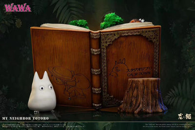My Neighbour Totoro Book Statue by WaWa Studio