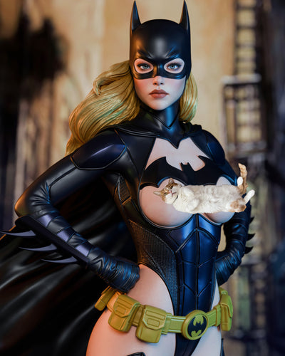 Batgirl 1/4 Scale Statue by Cincronize Labs