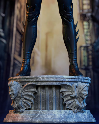Batgirl 1/4 Scale Statue by Cincronize Labs
