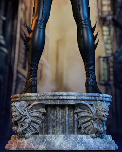 Batgirl 1/4 Scale Statue by Cincronize Labs