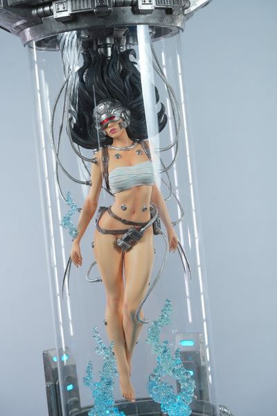 X-23 in Tank 1/4 Scale Statue by Cincronize Labs