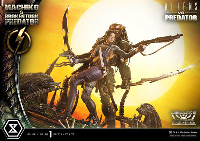 Aliens vs. Predator - Machiko & Broken Tusk Predator (Deluxe Bonus) 1/4 Scale Statue