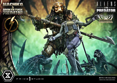 Aliens vs. Predator - Machiko & Broken Tusk Predator (Deluxe) 1/4 Scale Statue